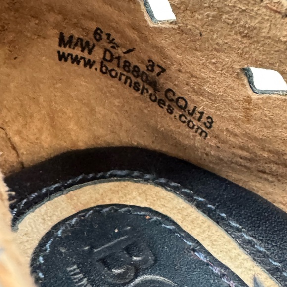 Born blue leather Mary Jane flats size 6.5 - Picture 5 of 5